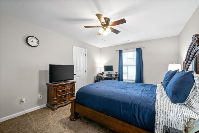 1152 Folly Beach Dr, Clarksville, TN 37042