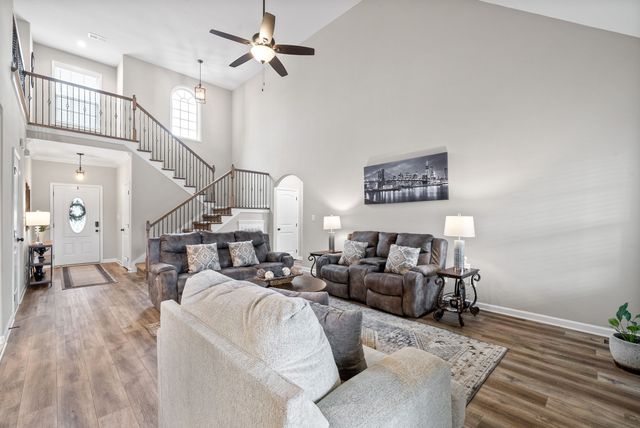 1152 Folly Beach Dr, Clarksville, TN 37042