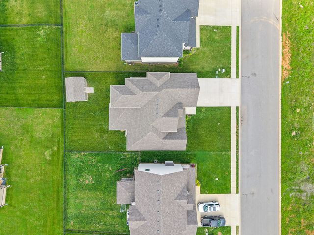1152 Folly Beach Dr, Clarksville, TN 37042