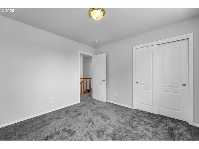 598 E HERITAGE Loop, La Center, WA 98629