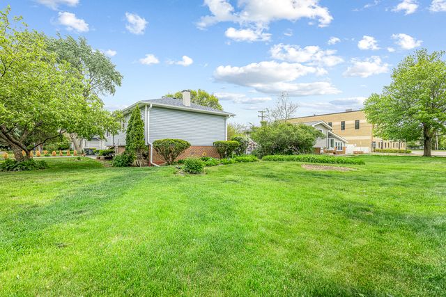 602 Reese Avenue, East Dundee, IL 60118