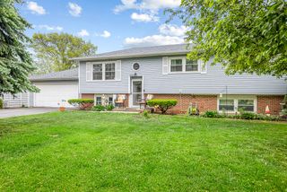 602 Reese Avenue, East Dundee, IL 60118