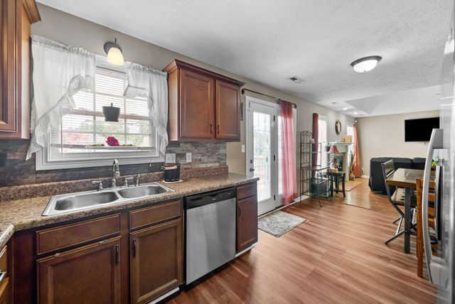 3625 Fox Den Ln, Clarksville, TN 37040