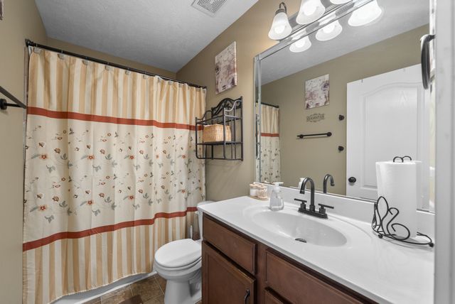 3625 Fox Den Ln, Clarksville, TN 37040