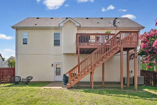 3625 Fox Den Ln, Clarksville, TN 37040