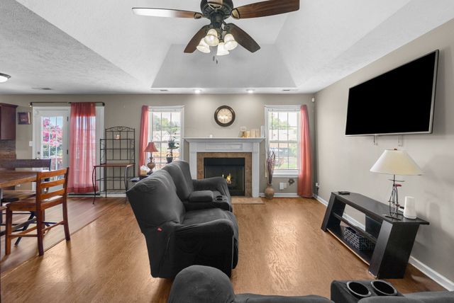 3625 Fox Den Ln, Clarksville, TN 37040