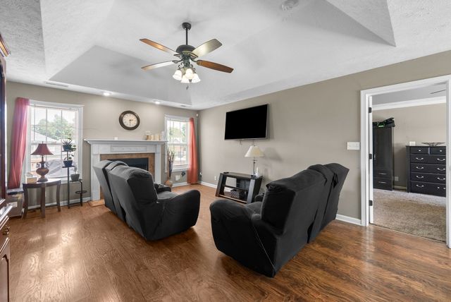 3625 Fox Den Ln, Clarksville, TN 37040