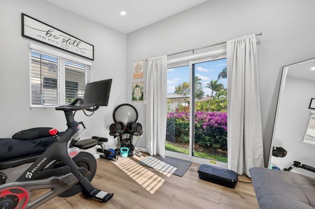 2648 NE 37th Drive, Fort Lauderdale, FL 33308