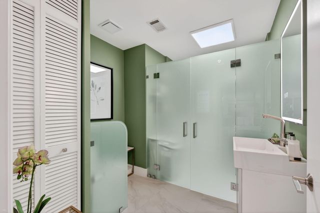 2648 NE 37th Drive, Fort Lauderdale, FL 33308