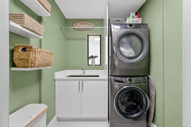 2648 NE 37th Drive, Fort Lauderdale, FL 33308