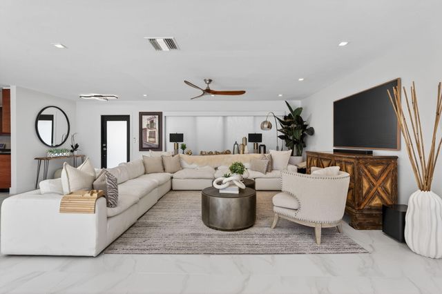 2648 NE 37th Drive, Fort Lauderdale, FL 33308