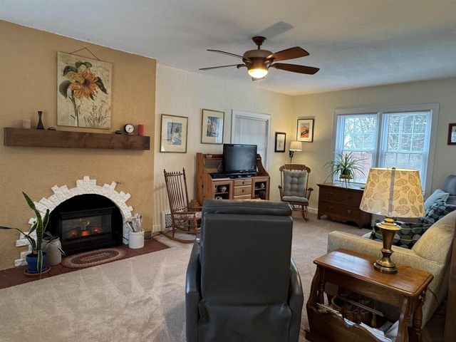 54 S Blackhawk Drive, Janesville, WI 53545