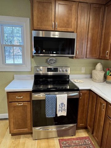 54 S Blackhawk Drive, Janesville, WI 53545