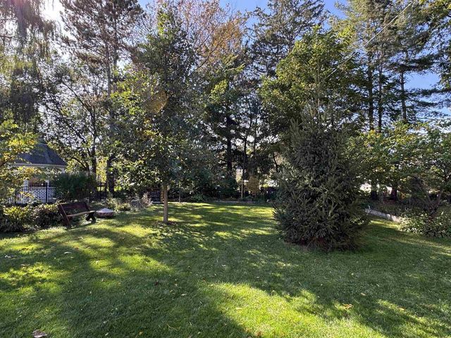 54 S Blackhawk Drive, Janesville, WI 53545