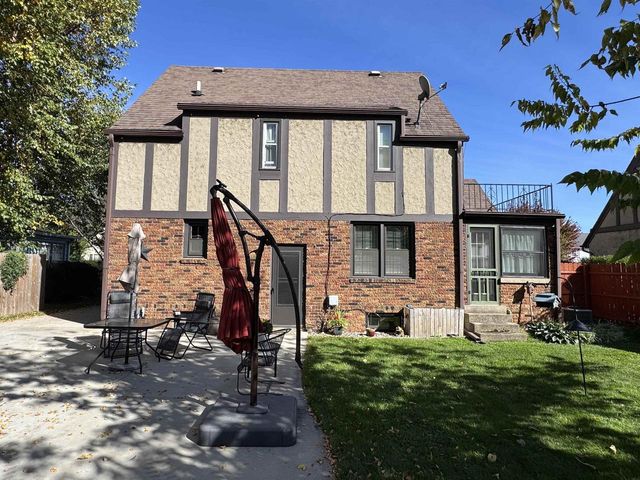 54 S Blackhawk Drive, Janesville, WI 53545