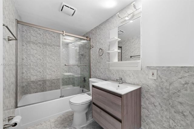 1913 S Ocean Dr 208, Hallandale Beach, FL 33009