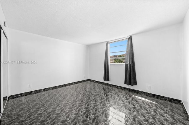 1913 S Ocean Dr 208, Hallandale Beach, FL 33009