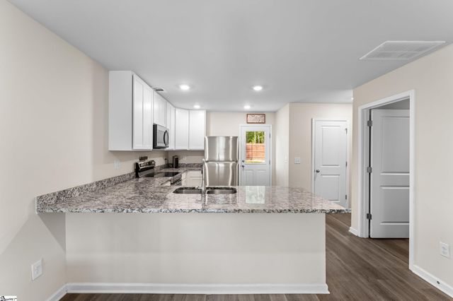 118 Heather Glen Lane, Clinton, SC 29325