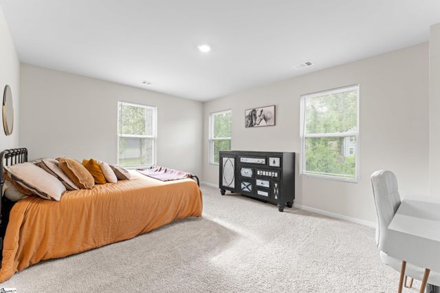 118 Heather Glen Lane, Clinton, SC 29325