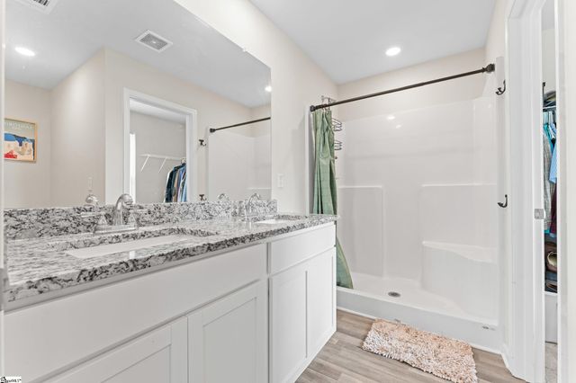 118 Heather Glen Lane, Clinton, SC 29325