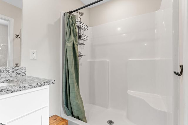 118 Heather Glen Lane, Clinton, SC 29325