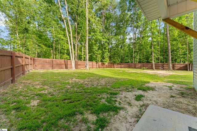 118 Heather Glen Lane, Clinton, SC 29325