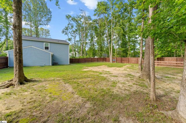 118 Heather Glen Lane, Clinton, SC 29325
