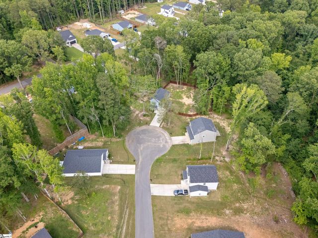 118 Heather Glen Lane, Clinton, SC 29325