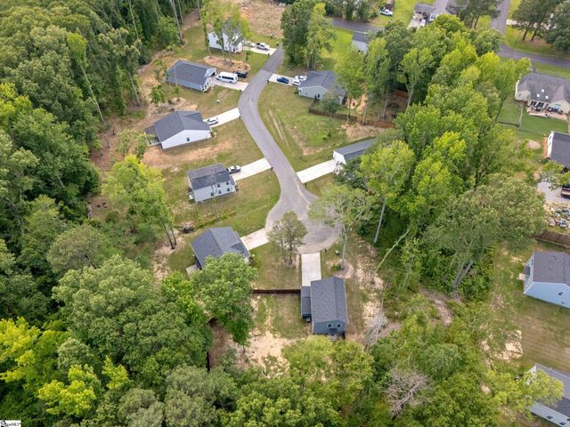 118 Heather Glen Lane, Clinton, SC 29325