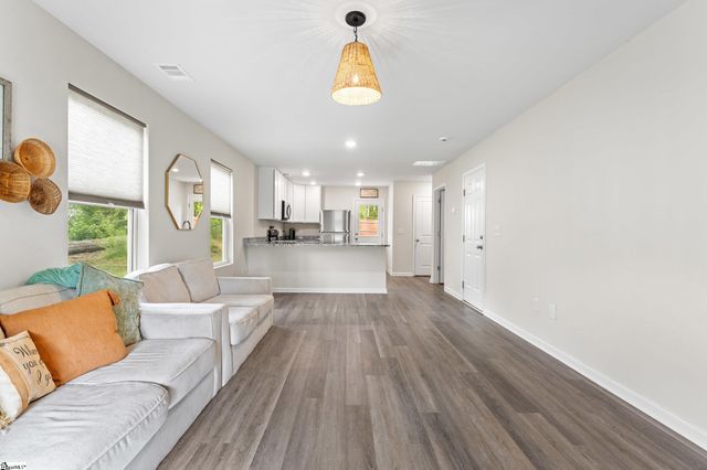 118 Heather Glen Lane, Clinton, SC 29325