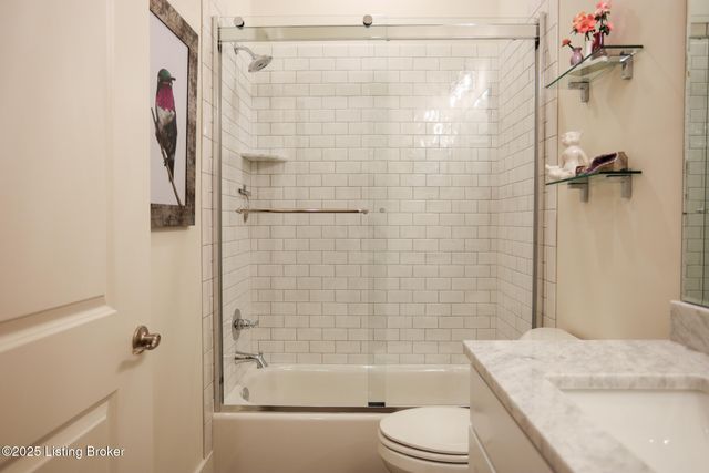 10918 Monkshood Dr 102, Prospect, KY 40059