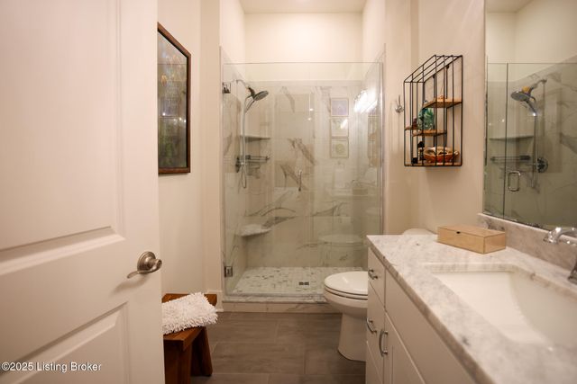 10918 Monkshood Dr 102, Prospect, KY 40059