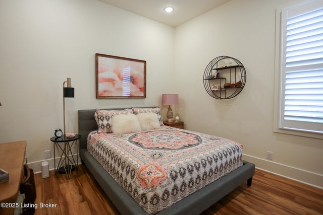 10918 Monkshood Dr 102, Prospect, KY 40059