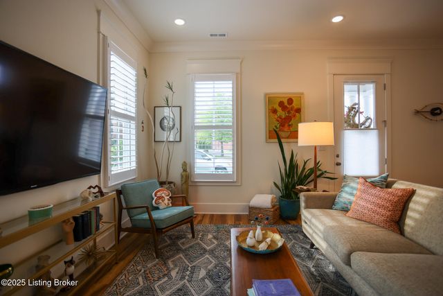 10918 Monkshood Dr 102, Prospect, KY 40059