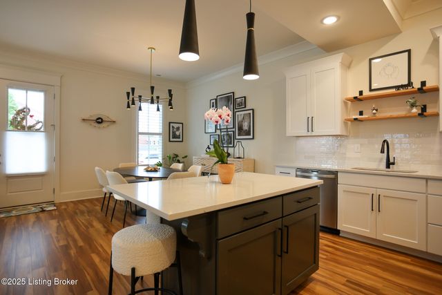 10918 Monkshood Dr 102, Prospect, KY 40059