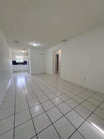 231 E 7th Street 202, Hialeah, FL 33010