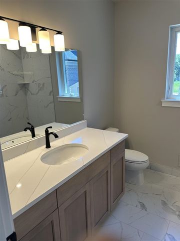 50402 Oakbrooke Drive, New Baltimore, MI 48047