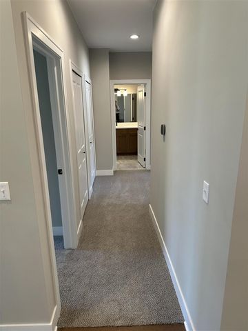 50402 Oakbrooke Drive, New Baltimore, MI 48047