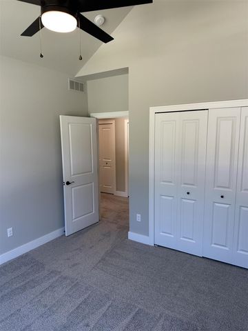 50402 Oakbrooke Drive, New Baltimore, MI 48047