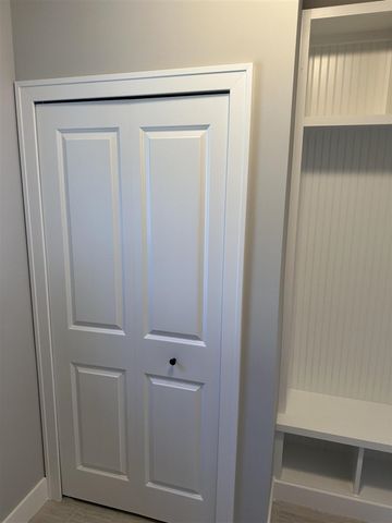 50402 Oakbrooke Drive, New Baltimore, MI 48047