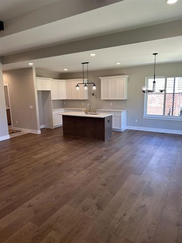 50402 Oakbrooke Drive, New Baltimore, MI 48047