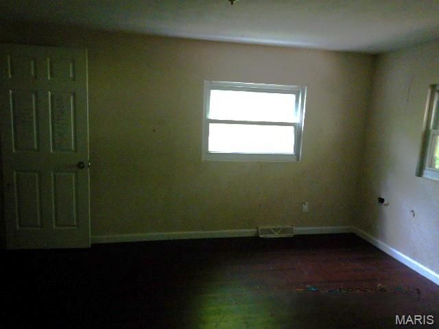 10234 Count Drive, St Louis, MO 63136