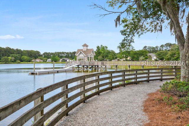 16 Plum Ct, Bluffton, SC 29909