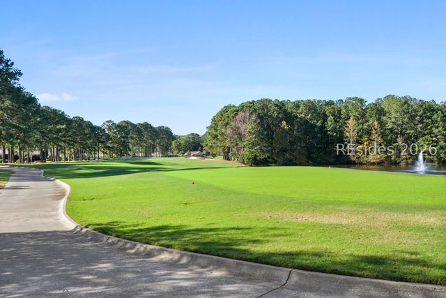 16 Plum Ct, Bluffton, SC 29909