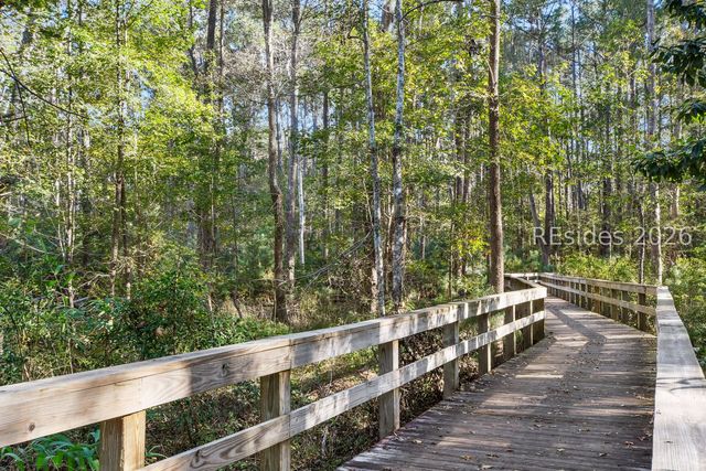 16 Plum Ct, Bluffton, SC 29909