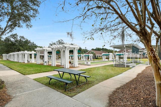 16 Plum Ct, Bluffton, SC 29909