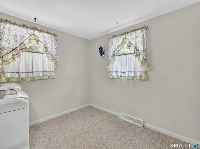 4 Stevens Avenue, Ledyard, CT 06339