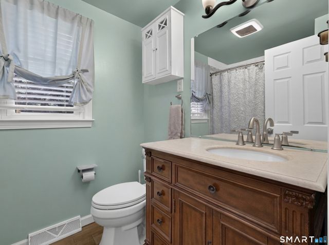 4 Stevens Avenue, Ledyard, CT 06339