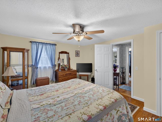 4 Stevens Avenue, Ledyard, CT 06339