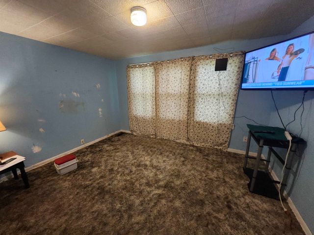 4223 W Zoo Blvd, Wichita, KS 67212